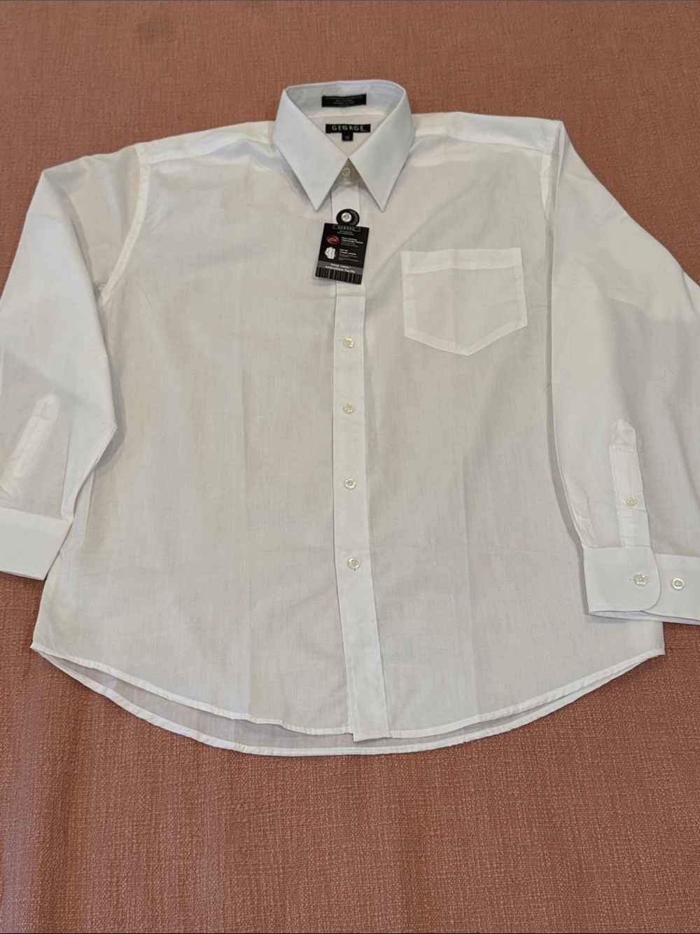NWT Men's White Long-Sleeve Dress Shirt with Chest Pocket